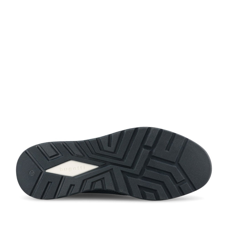 Bugatti Artic Trainer