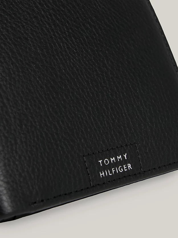 Tommy Hilfiger Premium Leather CC Wallet