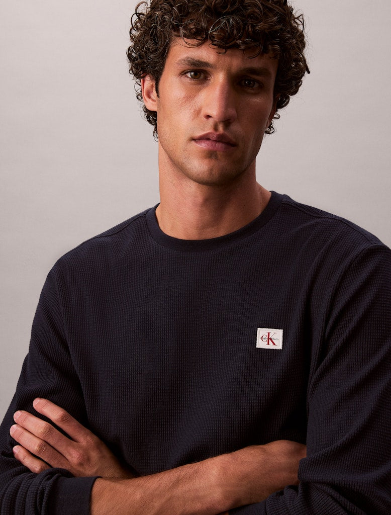 Calvin Klein Jeans LS Waffle Badge Crew Neck