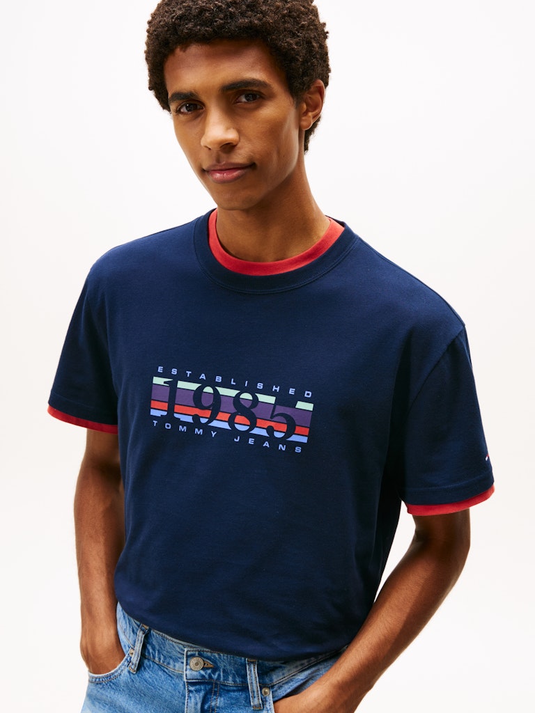 Tommy Jeans 1985 DNA Graphic T-Shirt